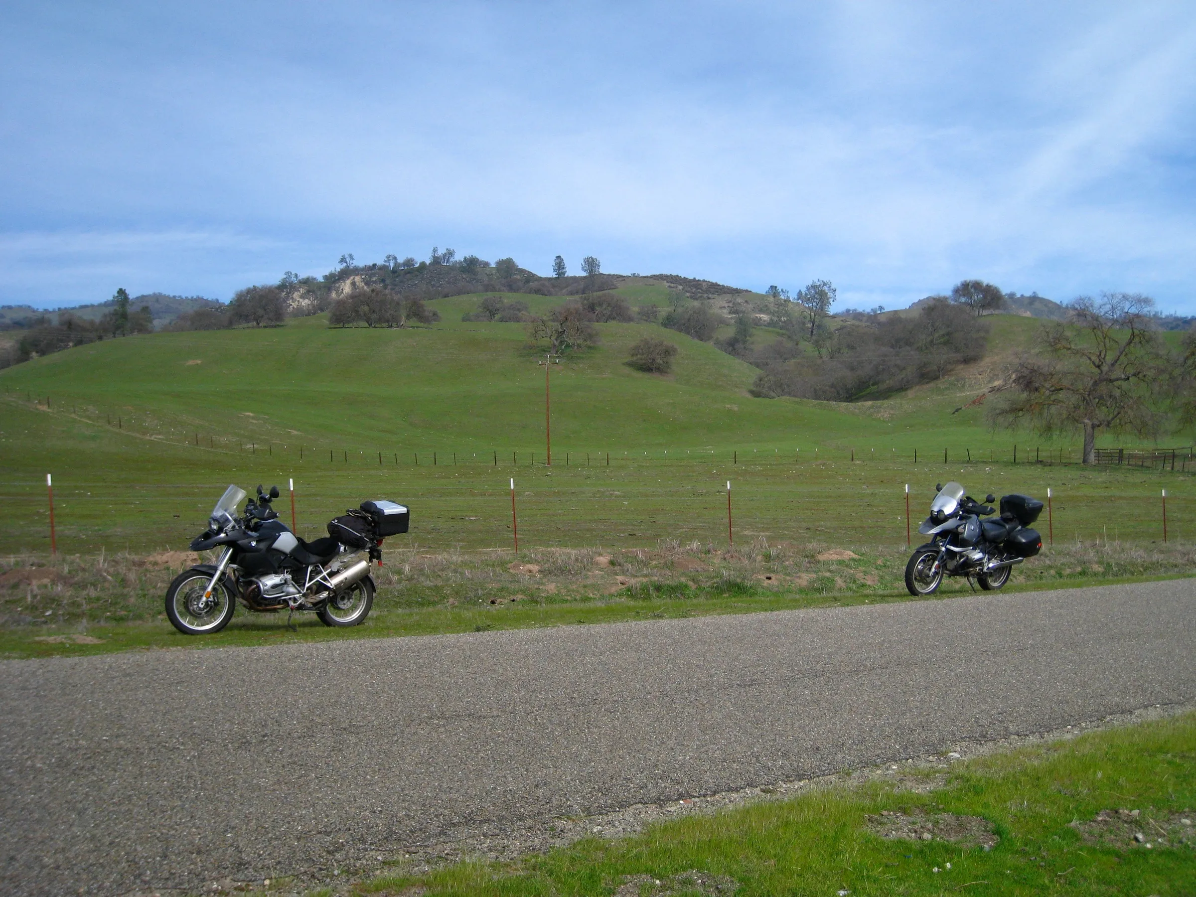 From here we flew up the the Airline hwy toward Hollister where we split up to go home (photo 4 of 4)